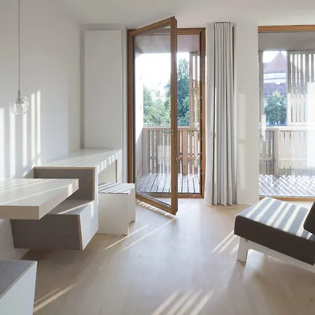 ホテル Neuwirt ツォルネディンク