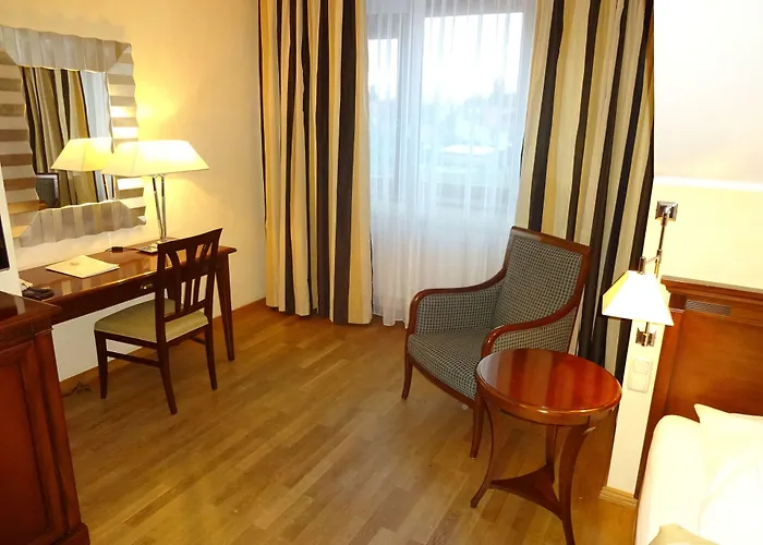 Neuwirt Hotel 3*
