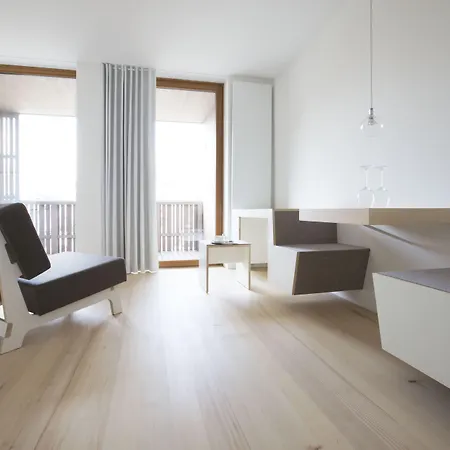 Neuwirt Hotel 3*