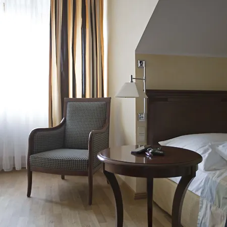 Hotel Neuwirt Zorneding