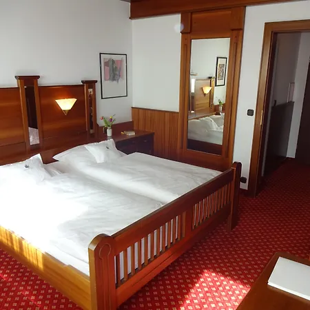 Hotel Neuwirt Zorneding