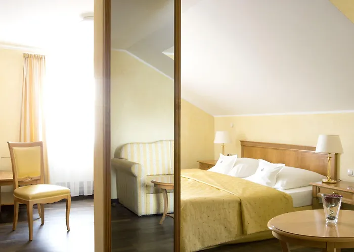 Neuwirt Hotel