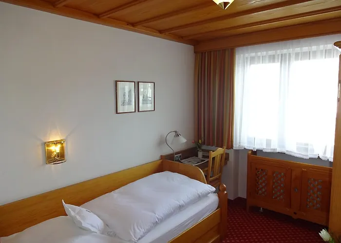 Neuwirt 3* Zorneding